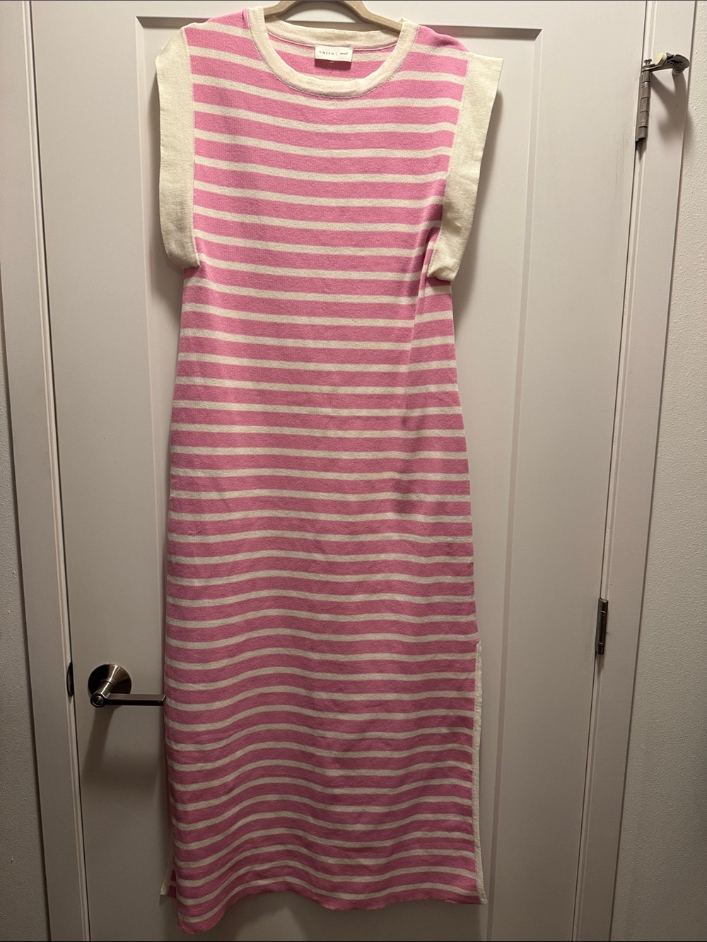 🆕 entro Pink & White Striped Heavyweight Knit Sleeveless Dress w Pockets S NWOT🩷
